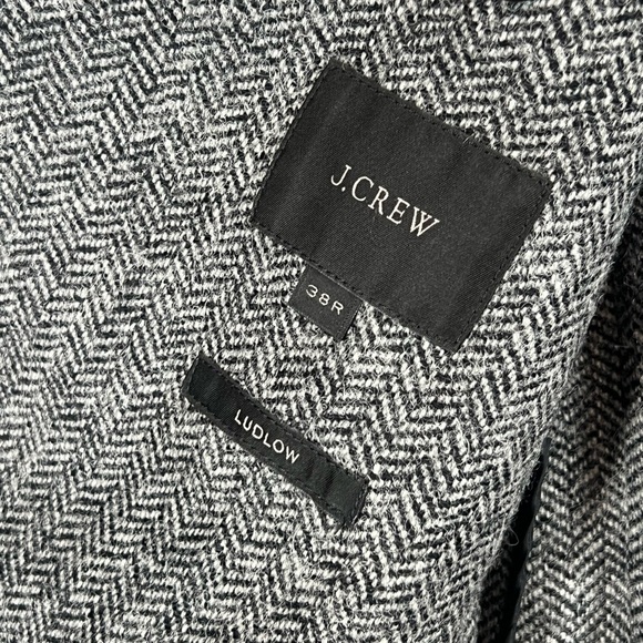 J. Crew Ludlow 38R British Moon Herringbone Classic Gray Brown Blazer - Picture 7 of 13